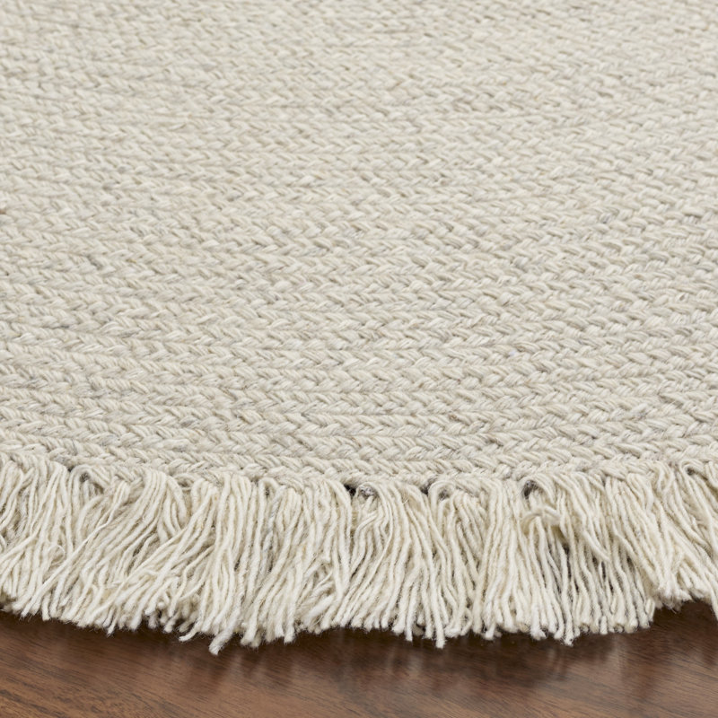 Braided Hand Woven No Pattern Indoor Rug, 5'-0" x 5'-0" Round