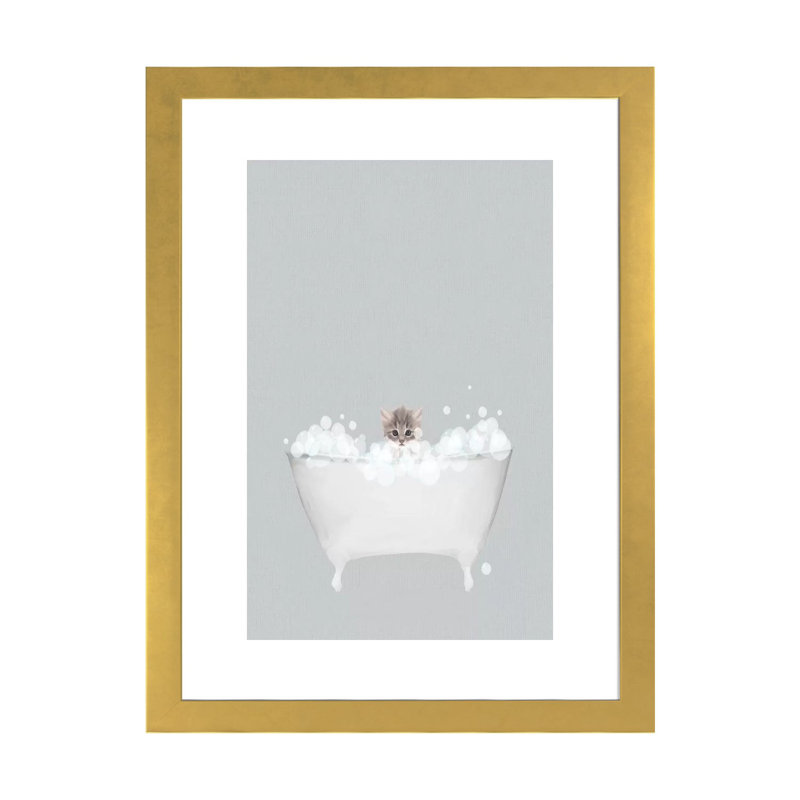 Bain bleu chaton par Leah Straatsma-reproduction d’art, Papier encadré doré, Blanc, H 32 po x l 24 po x P 1 po