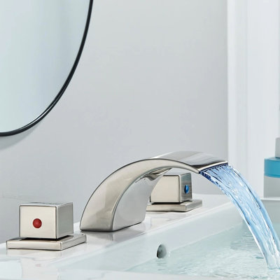 Robinet de salle de bain espacé brossé en nickel brossé de 8 pouces avec lumière DEL et bec cascade, robinet de meuble-lavabo moderne à 3 trous avec 2 boutons