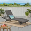 Chaise longue confortable en osier pour vous détendre à l'extérieur, rehaussant votre patio-620563870-620563871