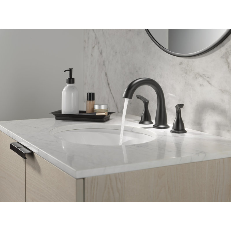 Broadmoor Widespread Pull Out Sprayer Bathroom Faucet, 2-handle Bathroom Sink Faucet with Drain, Matte Black