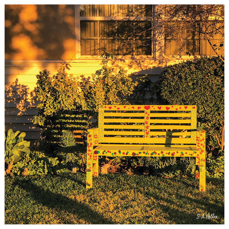 BANC JAUNE Par le photographe Steven A. Heller, H 30 po x l 30 po x P 1,25 po