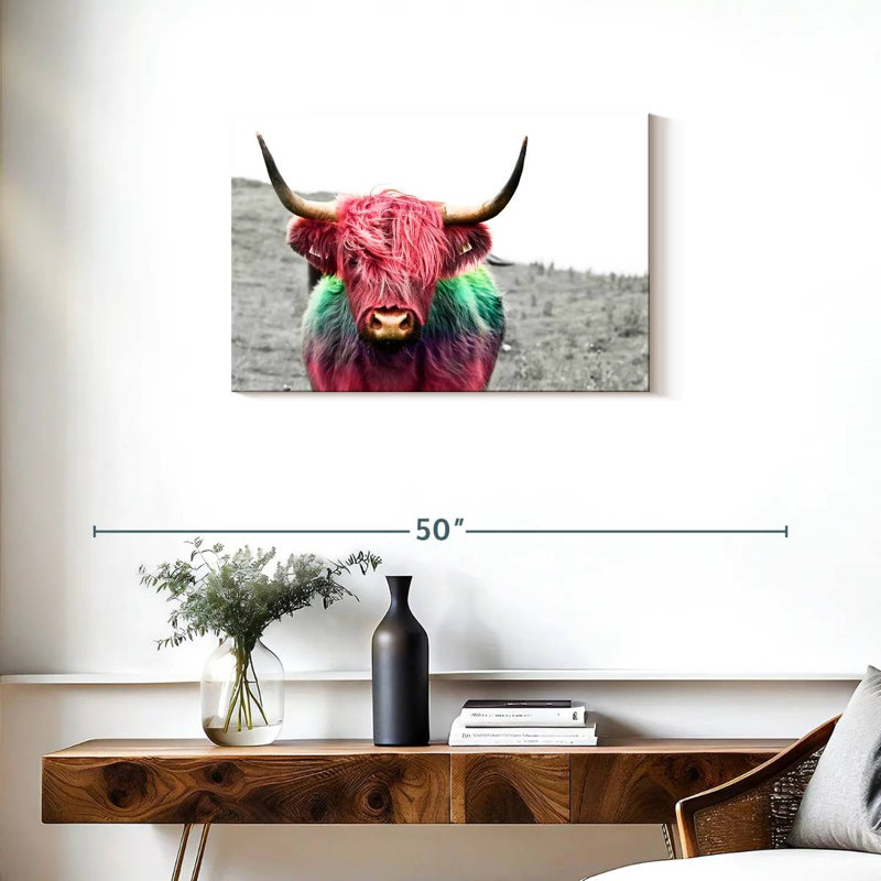 Vache Highland colorisée, H 20 po x l 30 po
