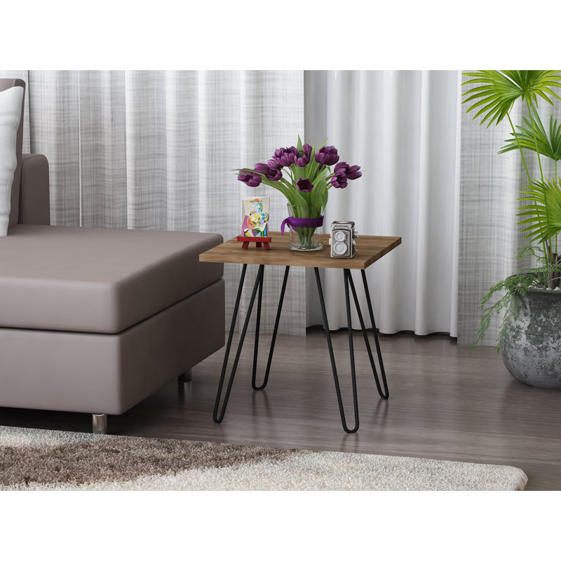 Chaunce End Table, Brown