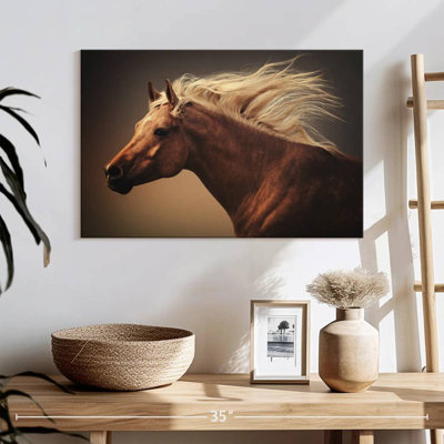 Cheval blond châtaignier