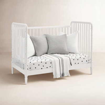 Saint 4-in-1 Convertible Crib