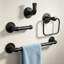 Ensemble de quincaillerie de salle de bain industrielle 4 pièces - Ensemble de porte-serviette mural, barre, crochet et support avec finition résistante à la rouille pour un décor de salle de bain moderne