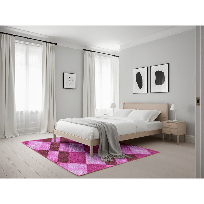 Tapis rose/rouge à motifs, Rectangle 5 pi x 7 pi
