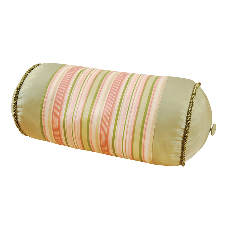 Mia Neckroll