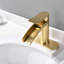 Robinet cascade à poignée simple pour lavabo de salle de bain au fini or brossé, avec plaque de fixation de 6 pouces, ensemble de drain escamotable en métal et conduites d'alimentation en eau CUPC