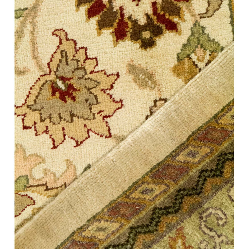 Tapis crème et vert noué à la main de haute qualité