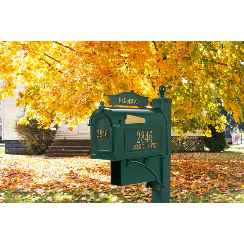 Premium Locking Post Mounted Mailbox, Yes