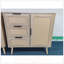 Commode moderne en bois de rotin avec tiroirs spacieux et tablette réglable pour un rangement polyvalent dans n'importe quelle pièce
