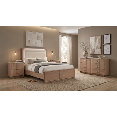 Leighton Light Oak Queen 4-piece Bedroom Set
