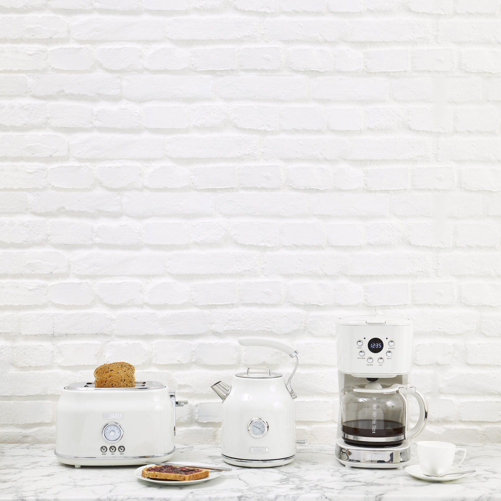 HADEN Dorset Stainless Steel Electric Kettle, Ivory