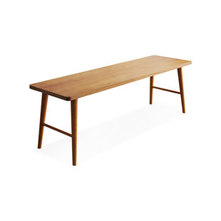 Bureau rectangulaire brun en bois massif