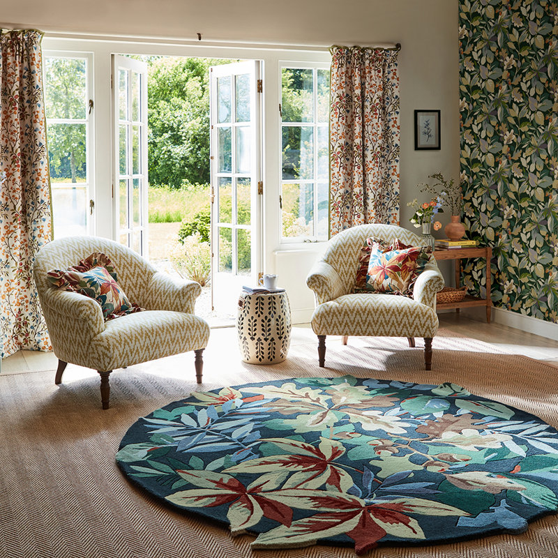Hand Tufted Wool Floral Area Rug, Round 4'11"