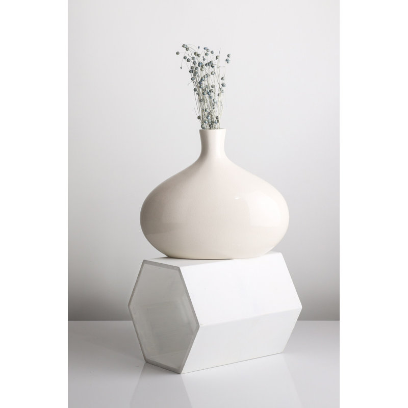 Elegant Ceramic Vase, Cream Color, 11.8 x 5.5 x 9.8 inches | 100% High-Quality Ceramic | Perfect for Home Decor, Floral Arrangements, and Stylish Centerpieces | Durable and Timeless Design