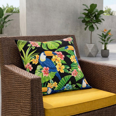 Waterproof Fade-Resistant Outdoor Throw Pillows 2 Pack, 18" X 18" Rich Forest Green Soft Decorative Pillow Covers, Ideal For Patio, Garden, Porch & Poolside Decor