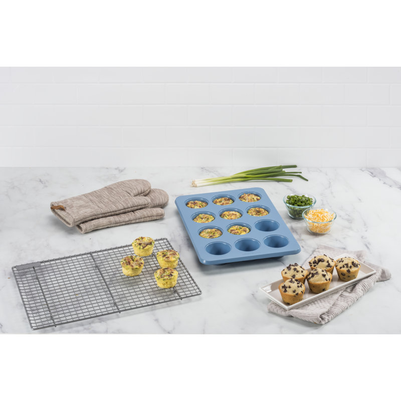 Blue Velvet Nonstick Aluminized Steel 12-Cup Muffin Pan