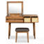 Ensemble de coiffeuse classique en bois avec miroir rabattable, tabouret et beaucoup de rangement, parfait pour les routines de beauté élégantes et fonctionnelles.