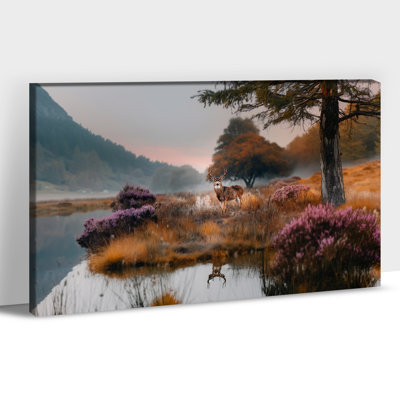 Grand art mural en toile de cerf de Noël, impression de paysage de forêt hivernale, affiche festive de renne pour le salon, la chambre à coucher, décoration murale de photo de vacances 12 po x 16 po à 36 po x 48 po, 32 po x 48 po
