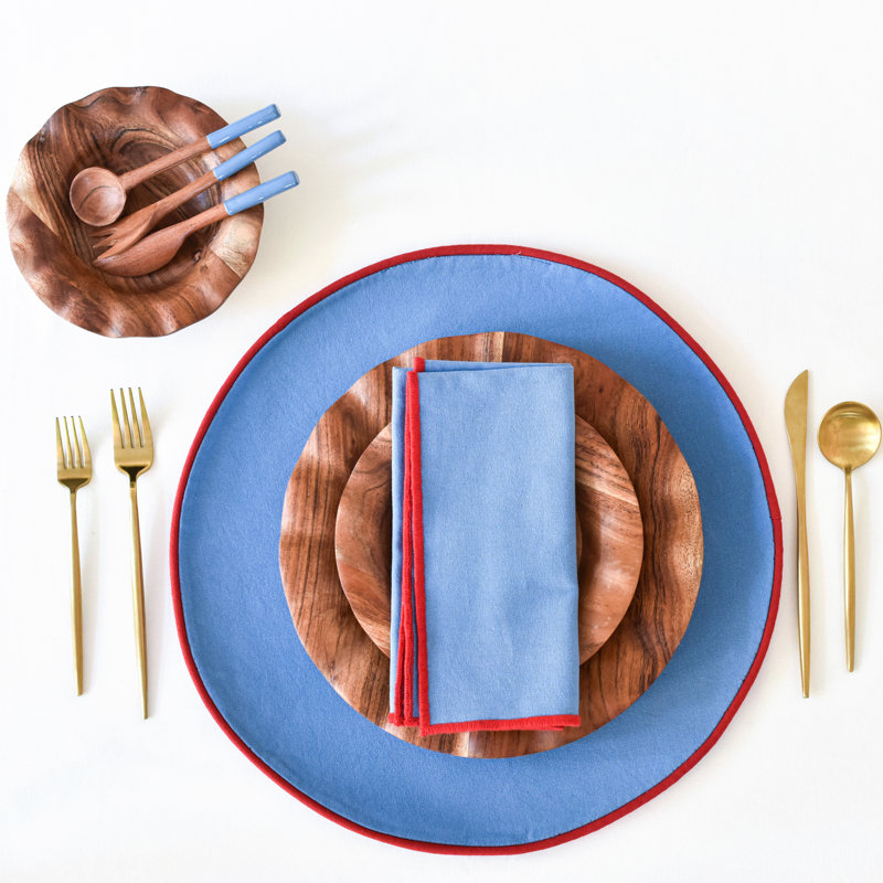 Ensemble de 4 napperons ronds Blush and Pine, Bleu français / rouge