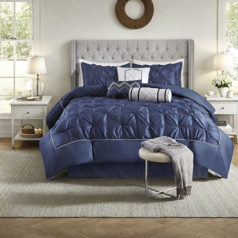 Ensemble de literie 7 pièces Elegant Navy, capitonné en polyester avec coussins décoratifs