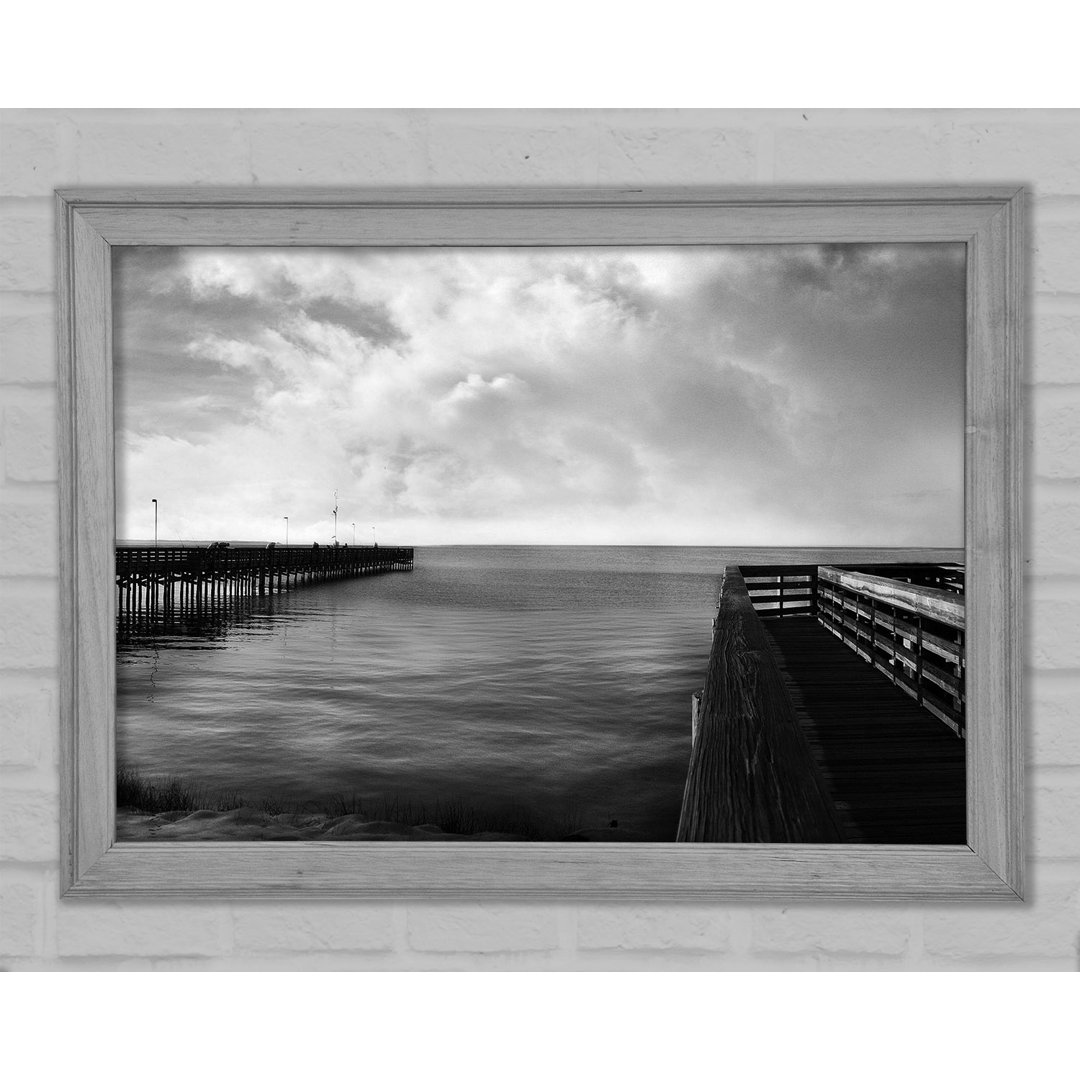 Twin Pier Ozean B N W Gerahmter Druck