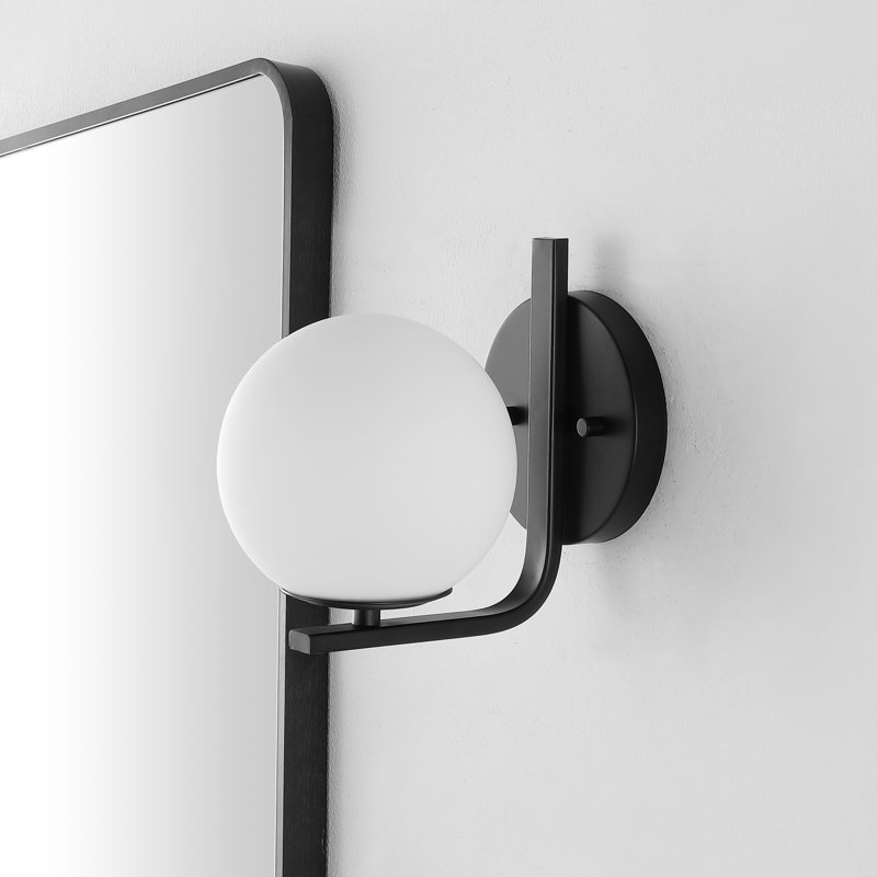 Brose Armed Sconce, Black