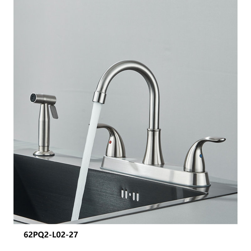 Ensemble de robinetterie de salle de bain Mosson en nickel brossé à deux poignées avec douchette latérale et bec haut
