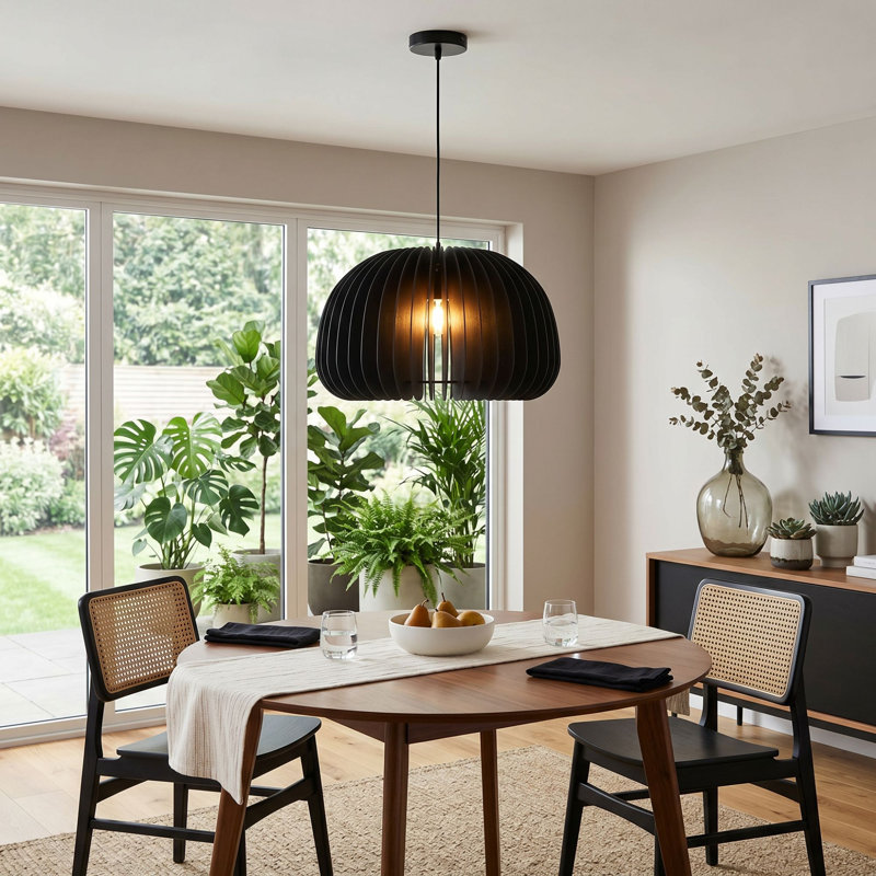 Luminaire suspendu en bois Luna, Noir satiné, Noir