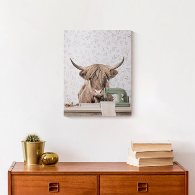 Vache au bureau, impression sur toile