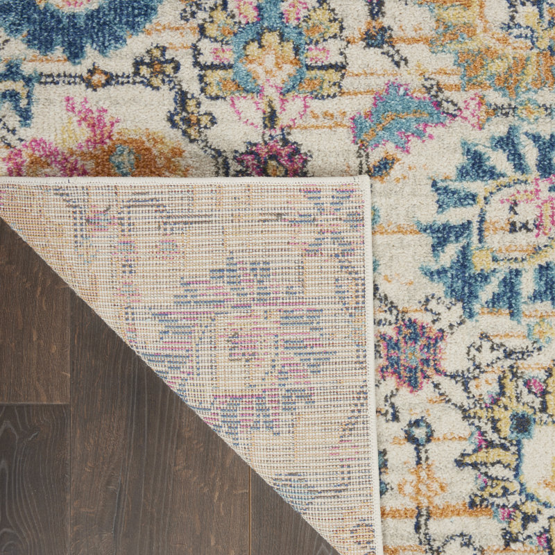 Tapis floral ivoire / jaune / bleu Doyon, Tapis de couloir 2 pi 2 po x 7 pi 6 po