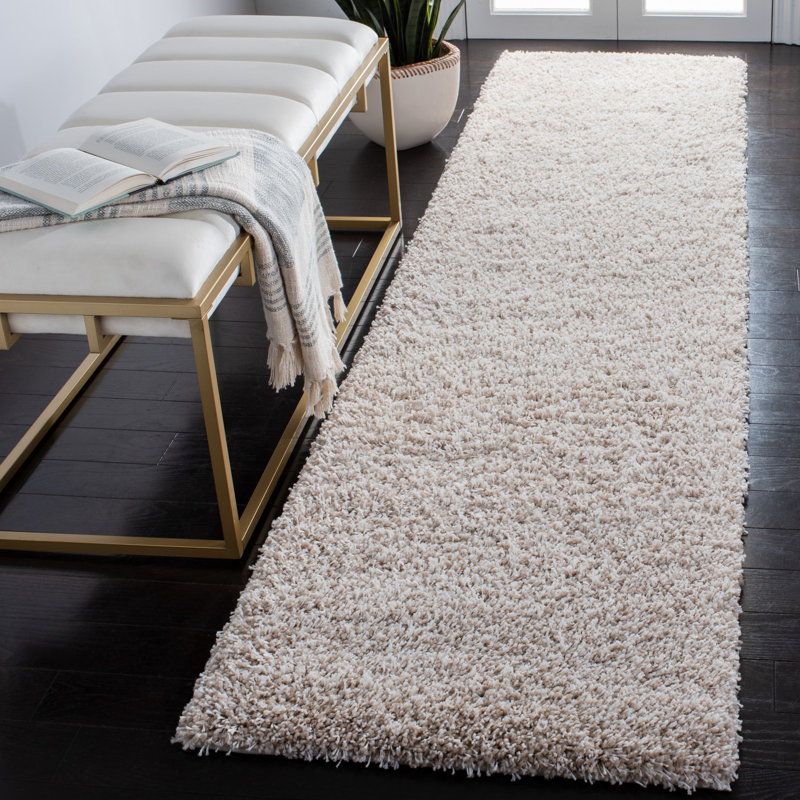 Tapis à poil long de couleur unie Performance Angeliya, Tapis de couloir 2 pi 3 po x 13 pi