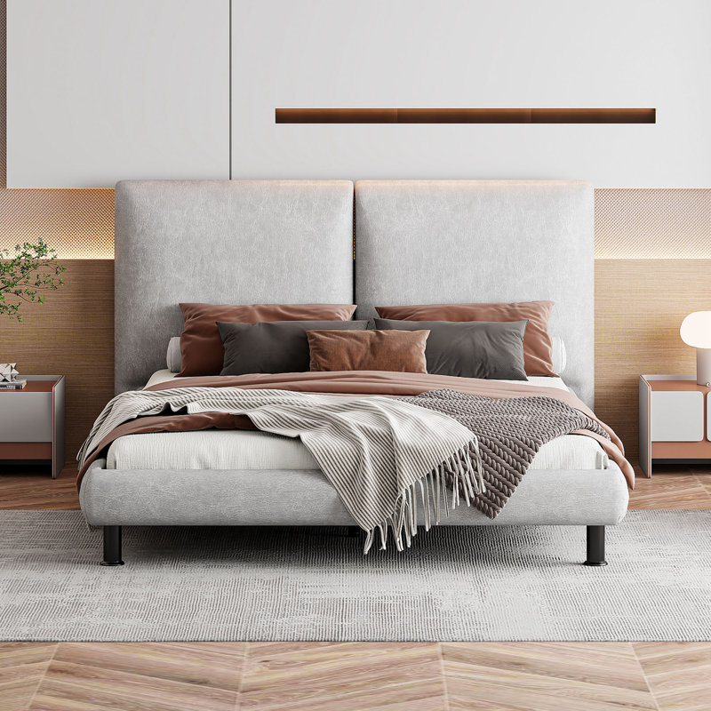 Grand lit plateforme tapissier avec deux grands appuis-tête Eedie, Beige