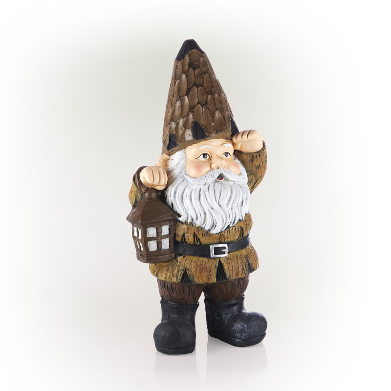 Statue gnome avec lanterne