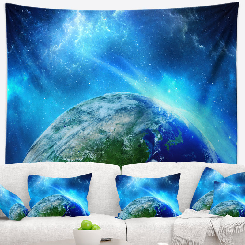 Planète terre dans la tapisserie de l'univers, H 50 po x l 60 po