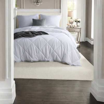 Comfortable Oversized Bedding Sets, Nylon White, Ideal For All Seasons