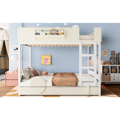 Grand lit superposé avec couchette de conception automobile, blanc et beige, rangement de chevet, structure, assemblage rapide et bibliothèque beige à thème automobile, caractéristiques, facile