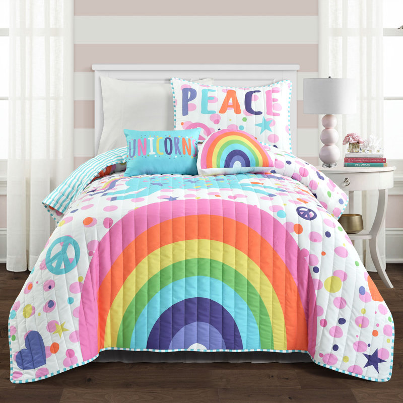 Quilt Set, Twin Quilt + 1 Standard Sham + 2 Throw Pillows