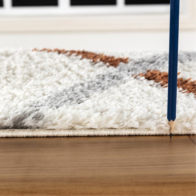 Shaggy Area Rug 5 Ft. 3 In. X 7 Ft., Stylish And To Stain , Fiber Fashionable Long-wearing,, Rectangle 7'1" x 5'2"