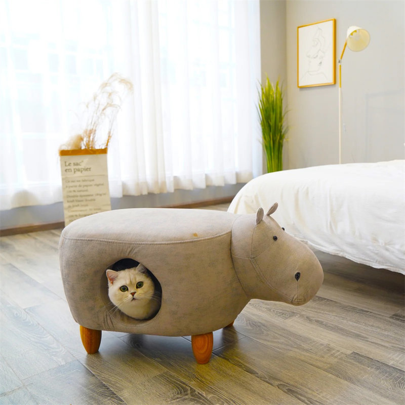 Tabouret compact pour animal de compagnie Hippo - Repose-pieds amusant et fonctionnel, L 17,3 po x l 29,1 po