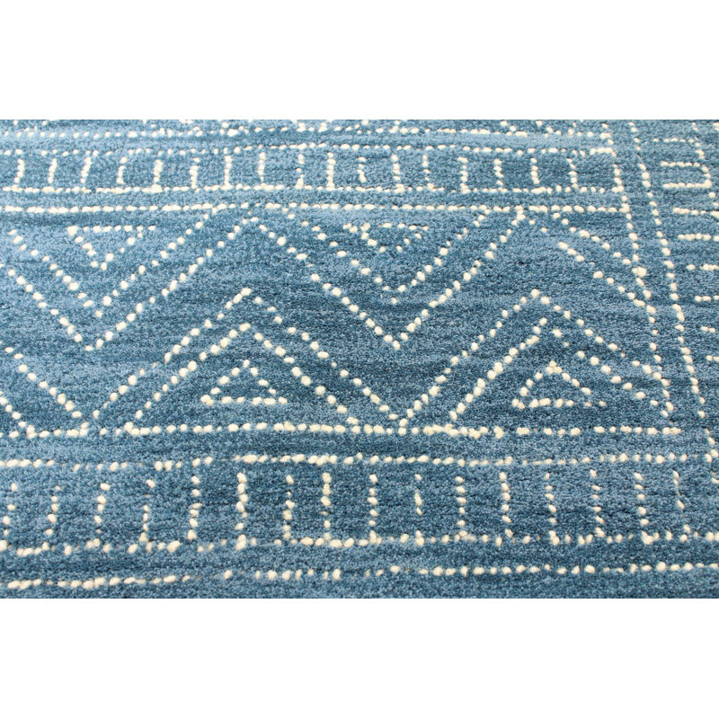 Kory Geometric Handmade Looped/Hooked Wool Azure Area Rug, Rectangle 5' x 7'6"