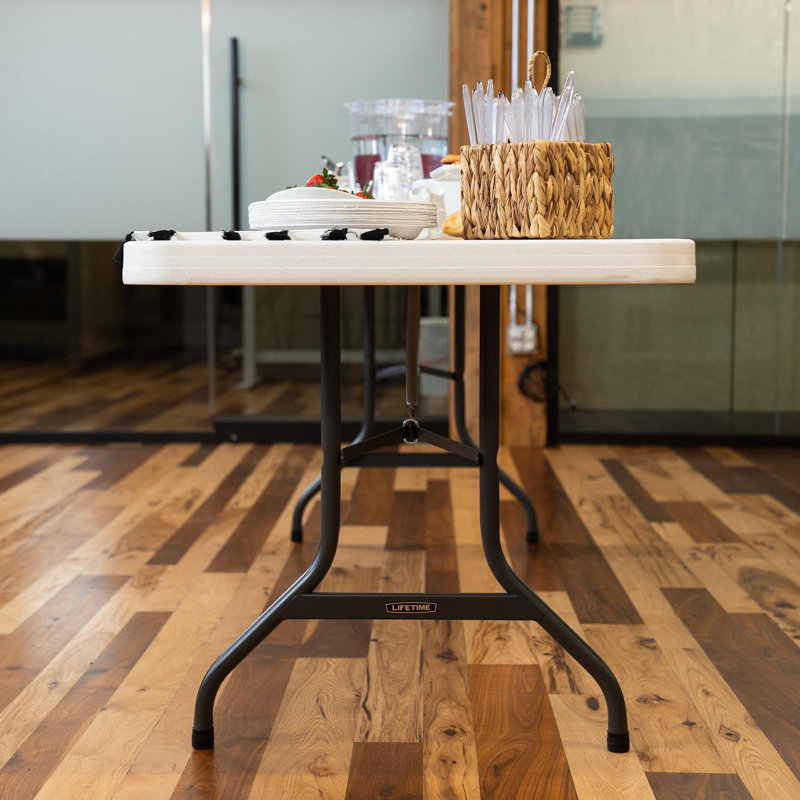 Table pliante commerciale Lifetime, Blanc, H 29 po x L 96 po x l 30 po