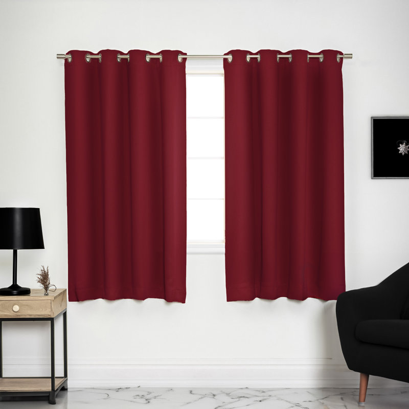 Panneau de rideau simple occultant en polyester Alysheeya, L 52 po x L 63 po, Bourgogne