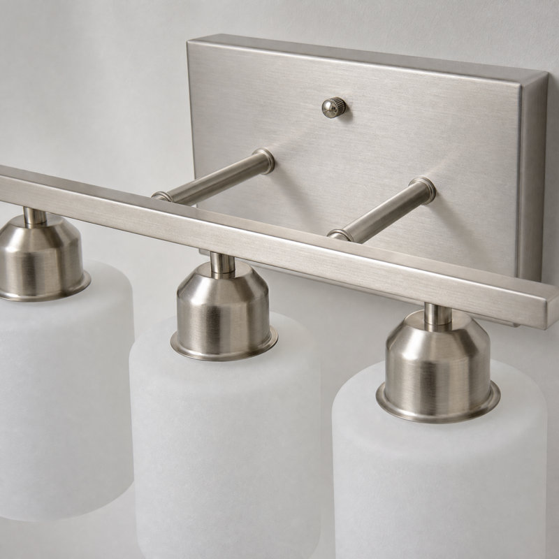 Luminaire de meuble-lavabo 3 lumières 22 po avec abat-jour en verre opale 22 po, Nickel brossé