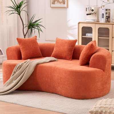 Causeuse incurvée Boneless de 67 po pour les petits espaces, canapés courbés pour le salon, canapé à compression dans une boîte avec 3 coussins, petit canapé pour chambre à coucher avec accoudoirs larges et mousse mémoire, aucun assemblage requis