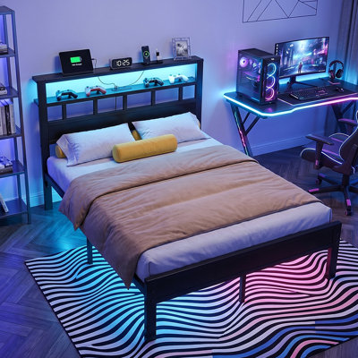 Lit plateforme industriel avec base de recharge et lumières DEL