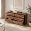 Buffet de 150 cm (59,1 po) avec 6 tiroirs à ouverture par pression, meuble de rangement de style champêtre avec texture de grain ondulé pour salle à manger, salon et couloir